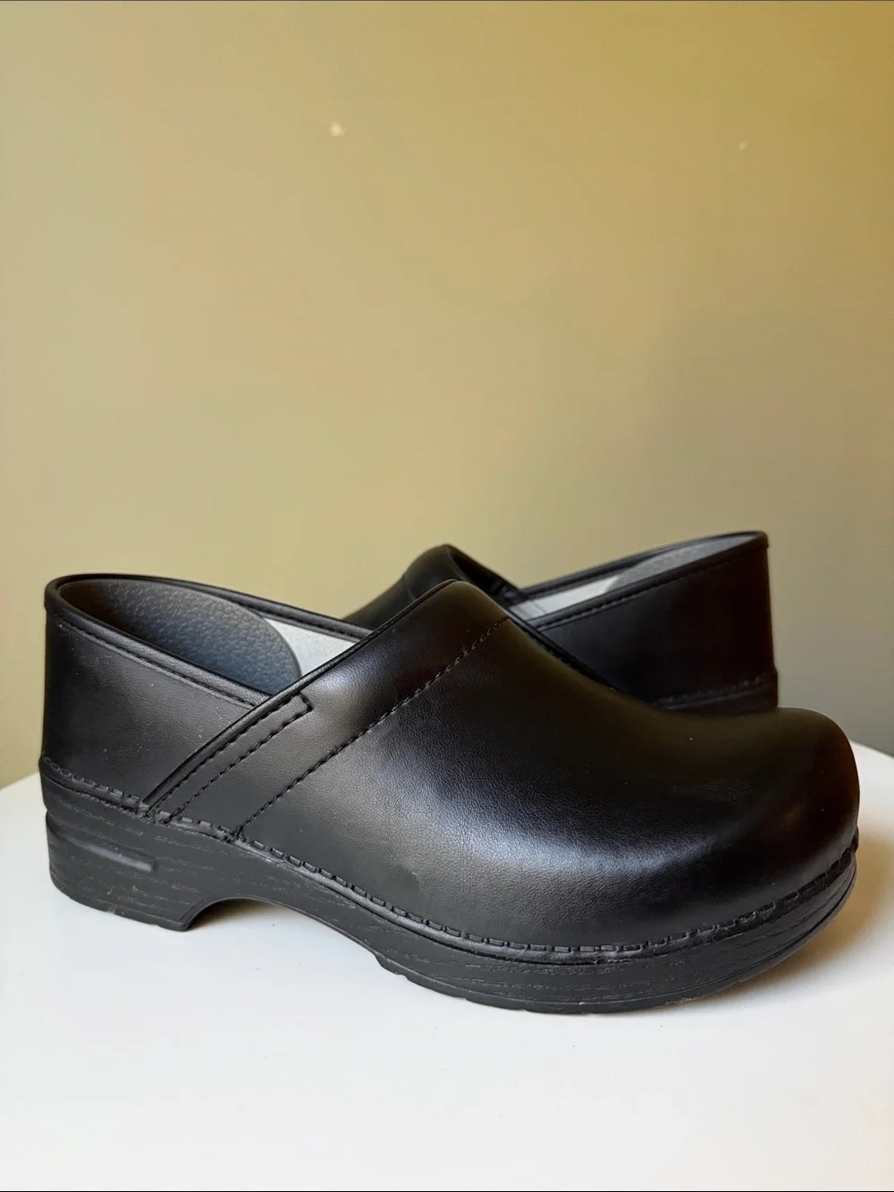 Dansko Black Professional Clogs Slip On Nursing Work Shoes Size 42 EU 11.5-12